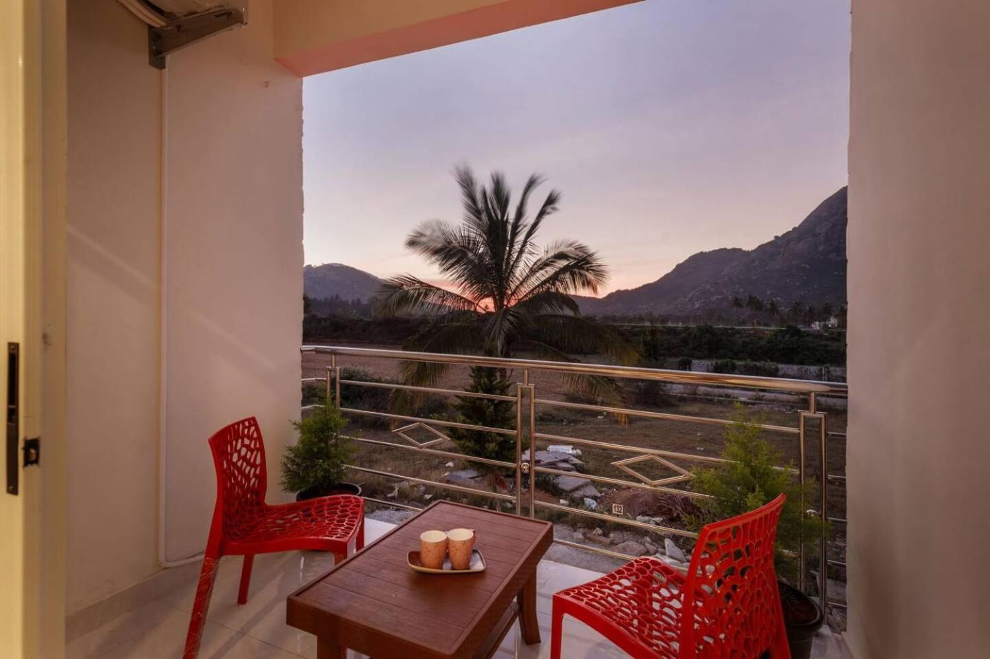 Villa In Skandagiri Bangalore Exterior photo
